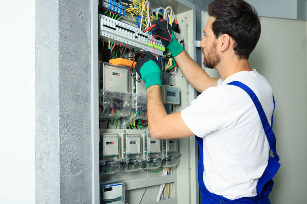 Best Electrical Contractors for Businesses  in South Roxana, IL